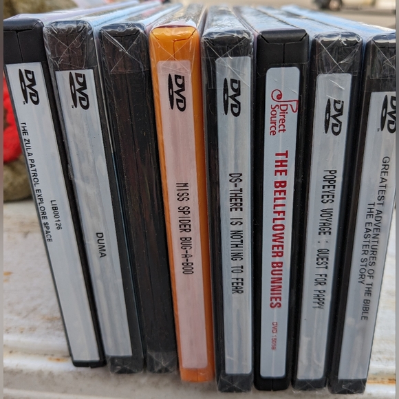 8 NEW DVDs Children's Movies - Picture 9 of 10